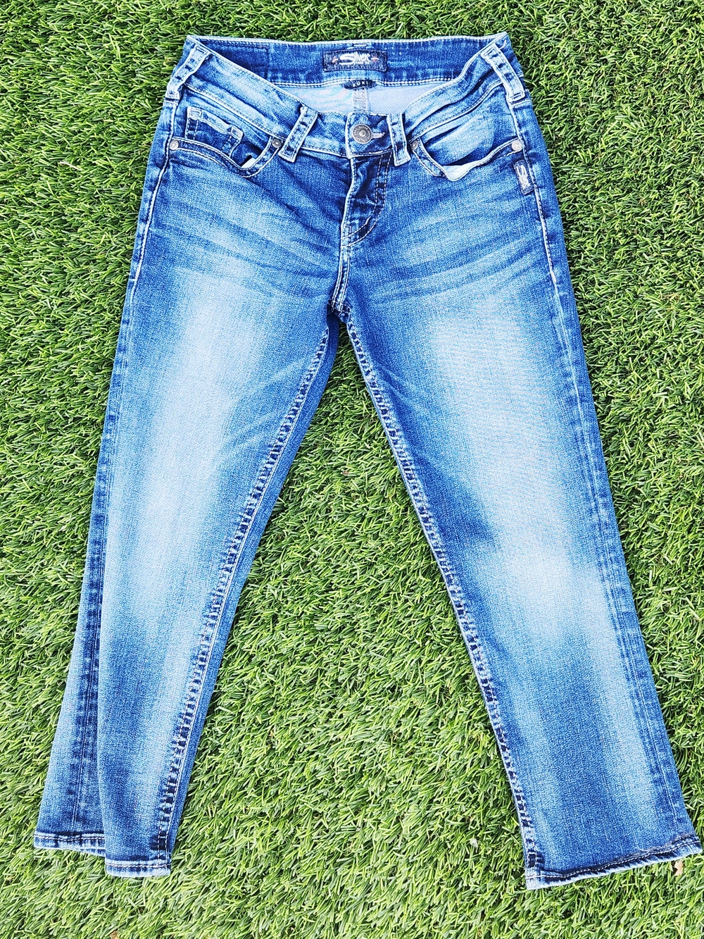 Women’s Silver Capri Jeans